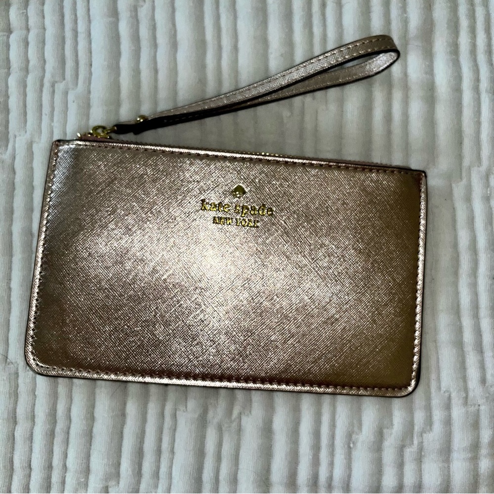 8x5” Kate Spade wristlet - like new